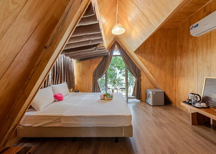 Nhà Ven Hồ Đồng Đò
